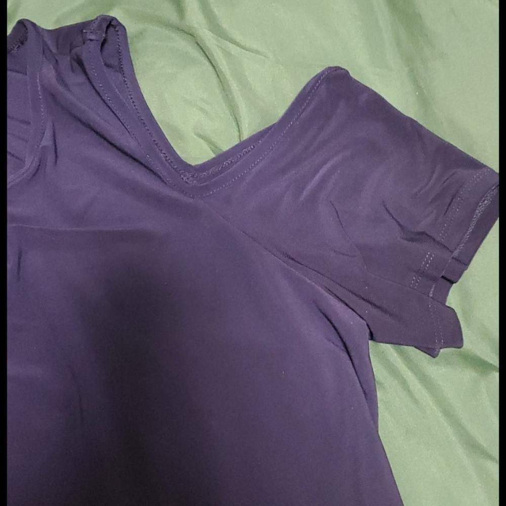 Blue Top - Picture 4 of 9
